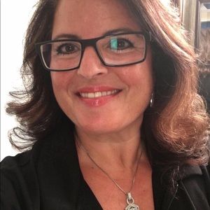 Meet your Posher, Viviane